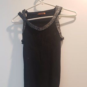 Black top with silver beats